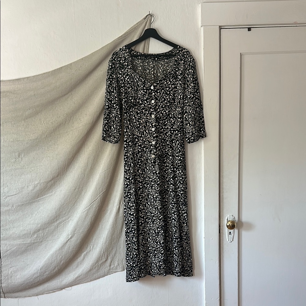 Elegant Black and White Vintage Floral Dress